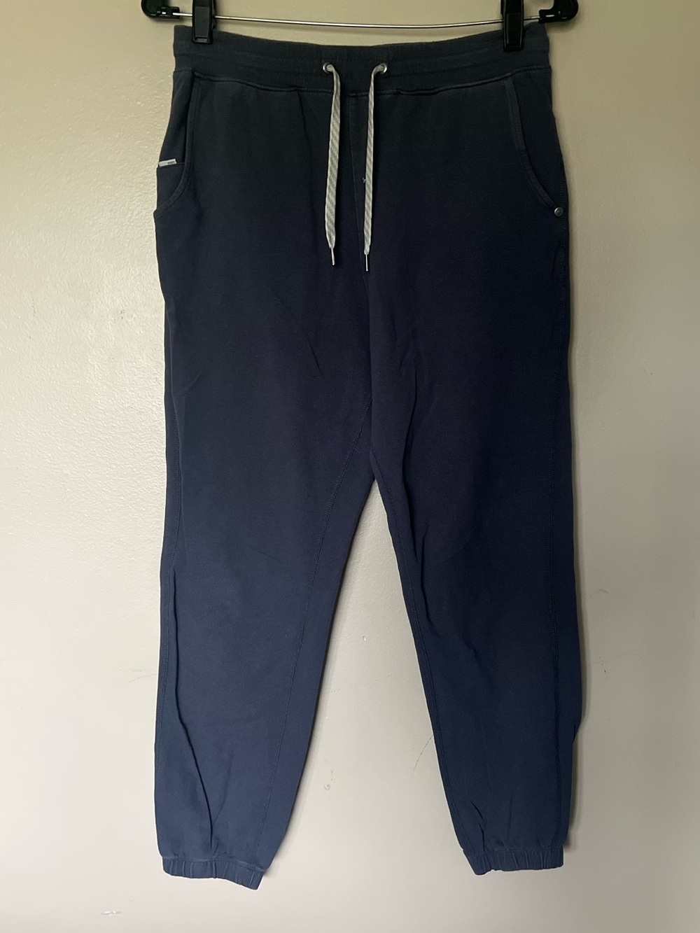 Vuori Navy Gray Drawstring Joggers with Contrast White Cord